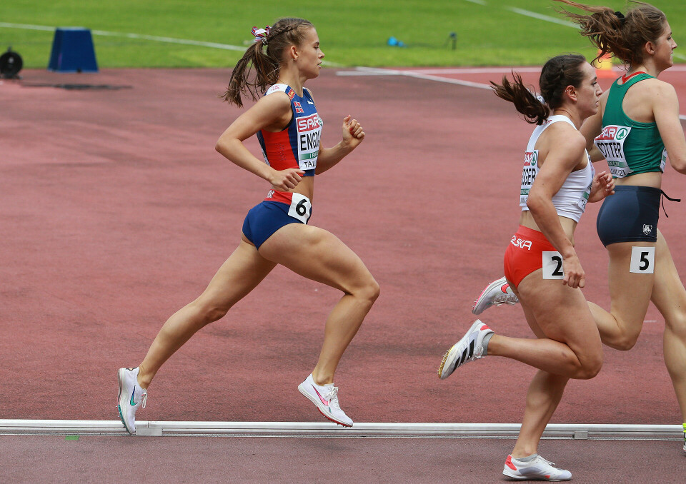 Pers på begge, men ikke avansement på de norske 1500 m-jentene i U23-EM Heat2_850m_Selma_Engdahl_strekker_ut_paa_halen_av_tetfeltet_AZ3T6536.jpg