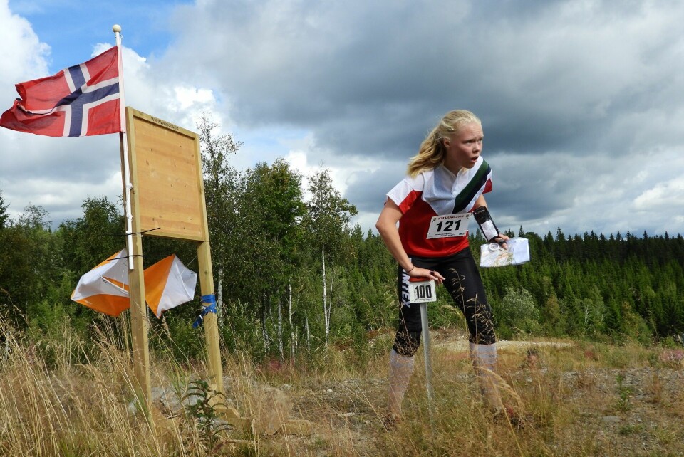 Sofie Johansson og Håvard Lucasen vant KM langdistanse på Gåsbu Mina Bleken Rud vant D15-16.jpg