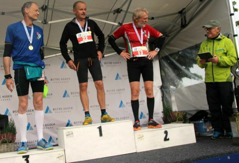 Frode Stenberg og Mona Brundtland vant NM maraton i regntunge Risør IMG_2340SkammelM65.jpg