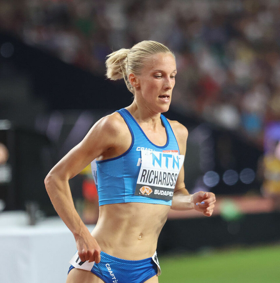 Etiopisk trippel da Sifan Hassan deisa i bakken på oppløpet på 10000 m i VM Camilla Richardsson.jpg