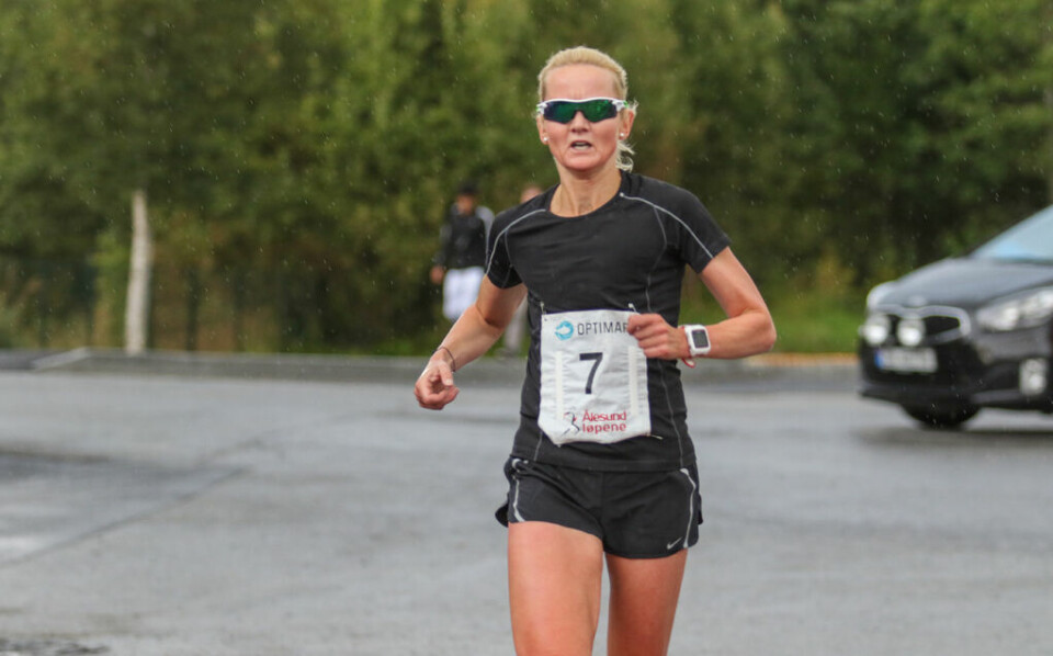 Helene Herje Ellingsen satte løyperekord i Ålesund Sommerkarusell 11_andreplass_10km_dame.jpg