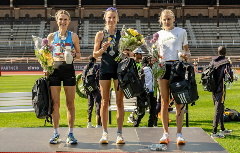 Dobbel kenyansk triumf i varmebølgen under Stockholm Maraton sm-kvinner.jpg