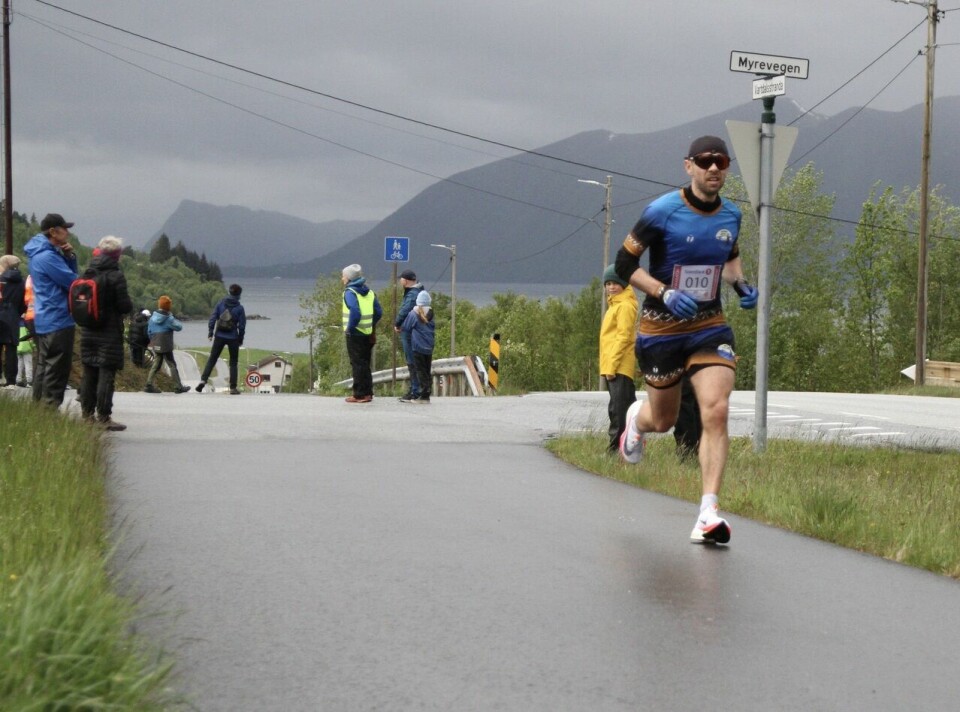 Øystein Ulekleiv satte ny løyperekord i Vartdalstranda halvmaraton Morten_Eilifsen