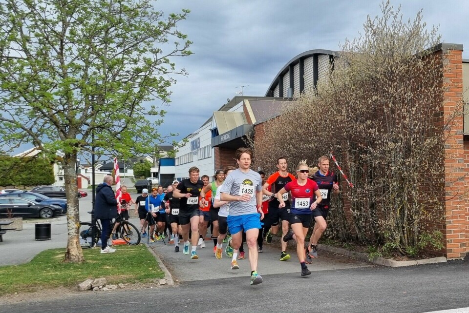 Erlend Engum og Maria Ovidia Ranestad leder an fra start tirsdag kveld. (Foto: Thomas Pedersen) Erlend Engum og Maria Ovida Ranestad leder an fra start tirsdag kveld. (Foto: Thomas Pedersen)