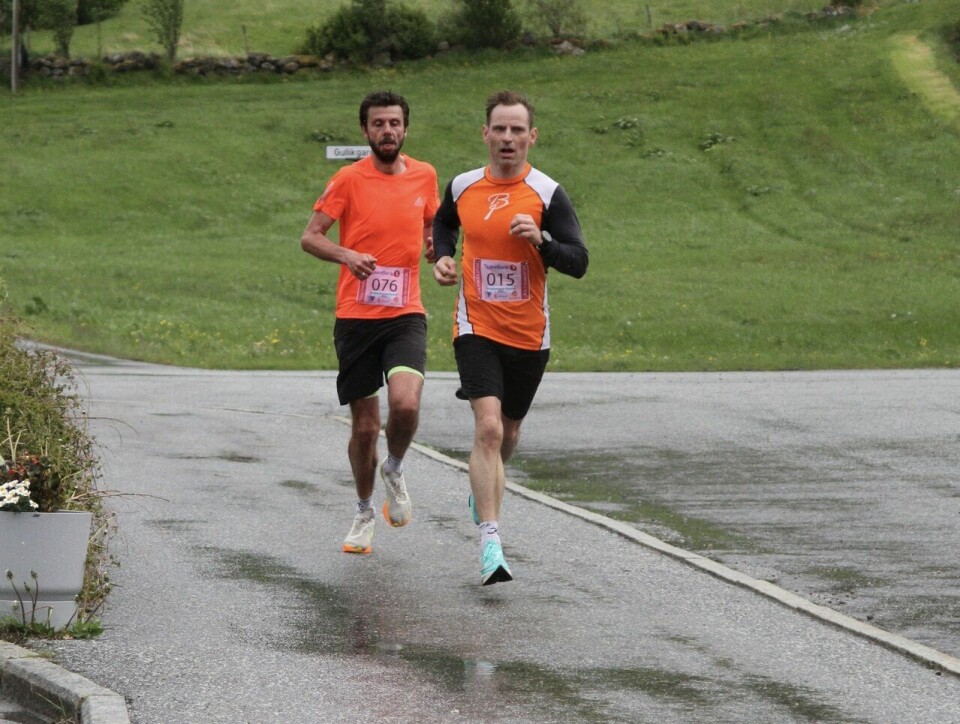 Øystein Ulekleiv satte ny løyperekord i Vartdalstranda halvmaraton Nesten_Soevik_Maarstøl_and_Stian_Nedrelid76