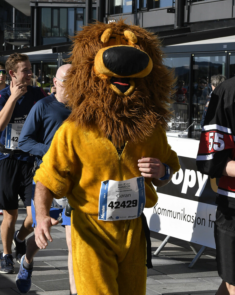 Myhre og Abdulaziz norske mestre på maraton i Oslo kostyme_50D1489.jpg