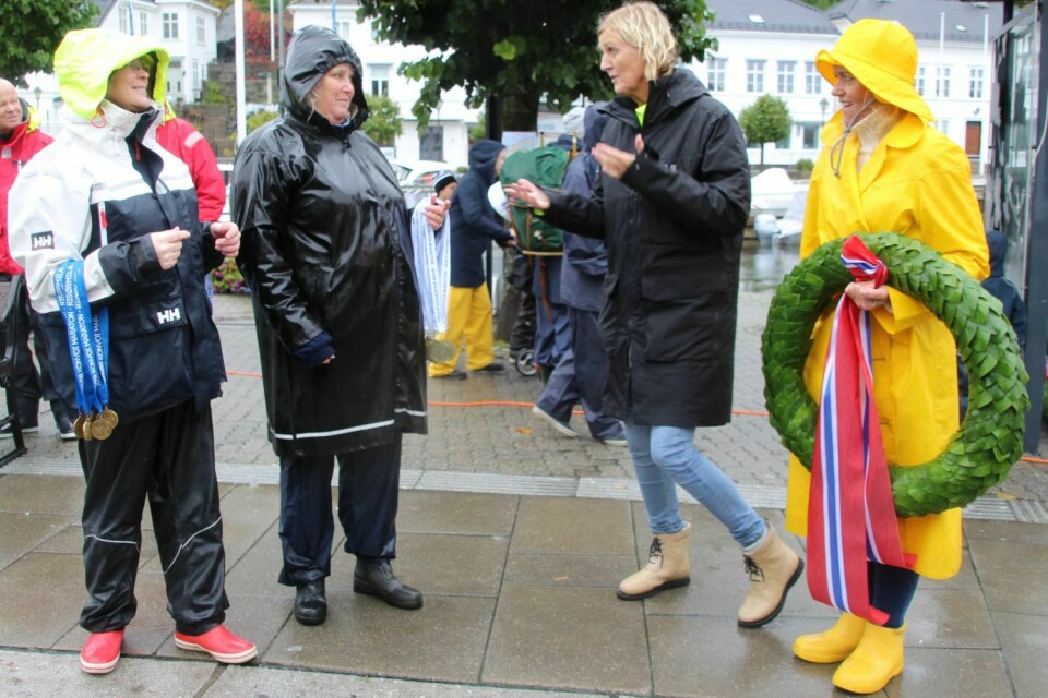 Frode Stenberg og Mona Brundtland vant NM maraton i regntunge Risør IMG_2126ArrPraemier.jpg