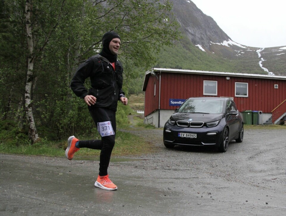 Øystein Ulekleiv satte ny løyperekord i Vartdalstranda halvmaraton Maraton_Bogumil_Pilat371