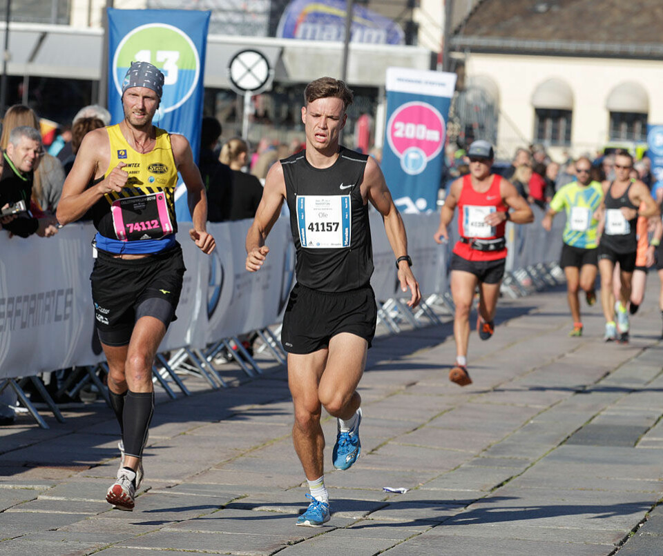 Myhre og Abdulaziz norske mestre på maraton i Oslo like_etter_teten_F6C3858.jpg