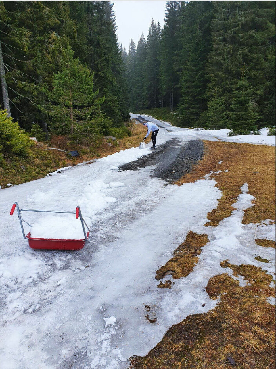Eirik Asdøl med sesongens lengste skitur - 376 km på drøye 19 timer Eirik_Asdoel_prep.jpg