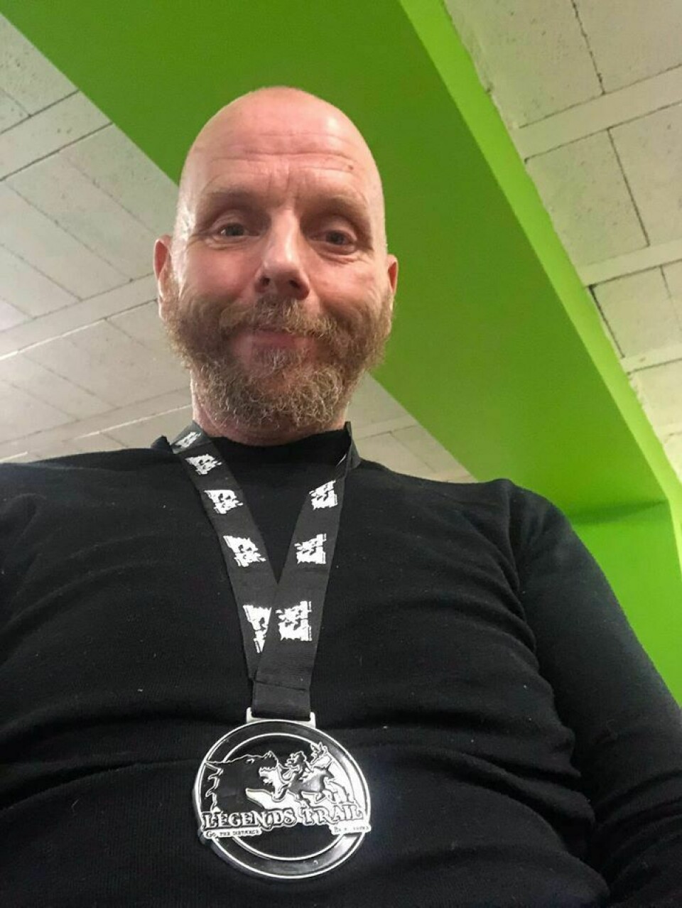 Leif løp Legends Trail som oppvarming til Barklay Marathons Leif_medalje.jpg