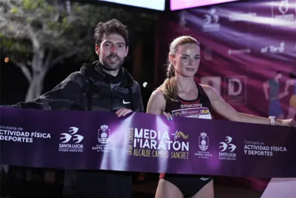 Live Solheimdal vant da tolv norske deltok i Gran Canaria Halvmaraton Live-Solheimdal-Gran-Canaria-halvmaraton-start-ingress.jpg