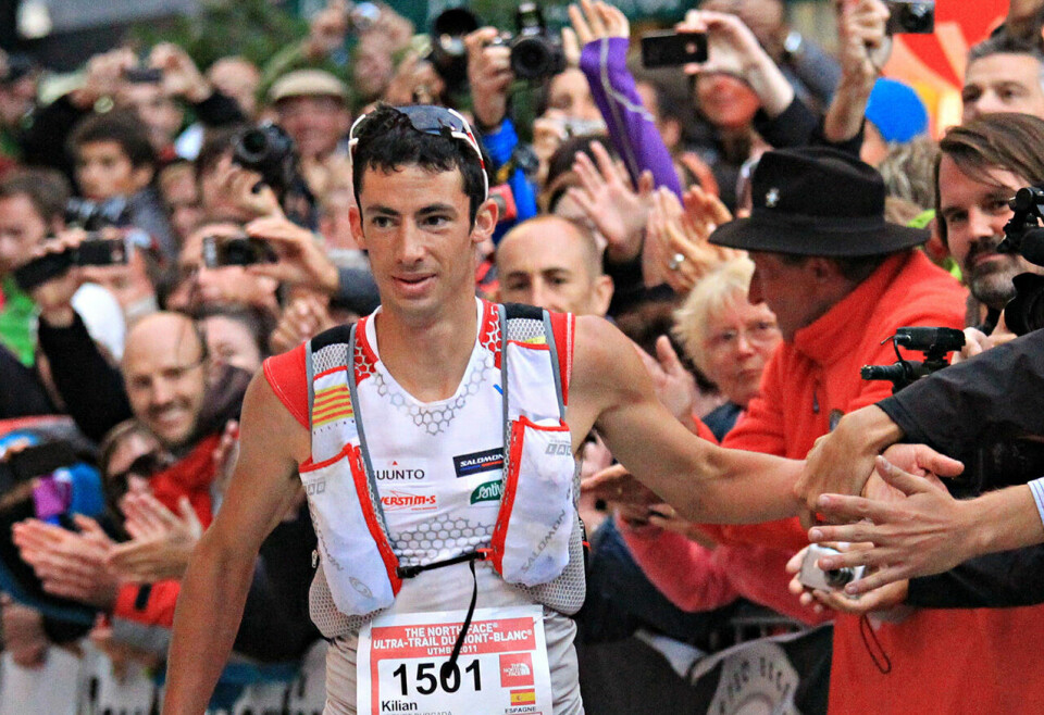 Kilian Jornet blir hyllet etter sin seier i Ultra-trail du Mont Blanc i 2011. (Foto: Franck Oddoux, UTMB) Kilian Jornet blir hyllet etter sin seier i Ultra-trail du Mont Blanc i 2011. (Foto: Franck Oddoux, UTMB)