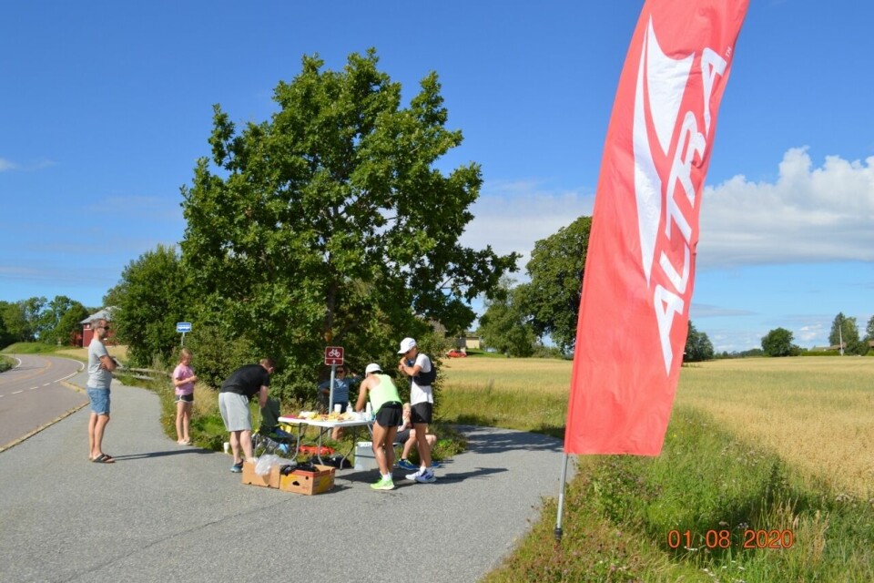 53 av 64 løpere fullførte Oslofjorden Rundt, Simen Holvik og Mari Mauland vant 100 miles DSC_0156 (1280x851).jpg
