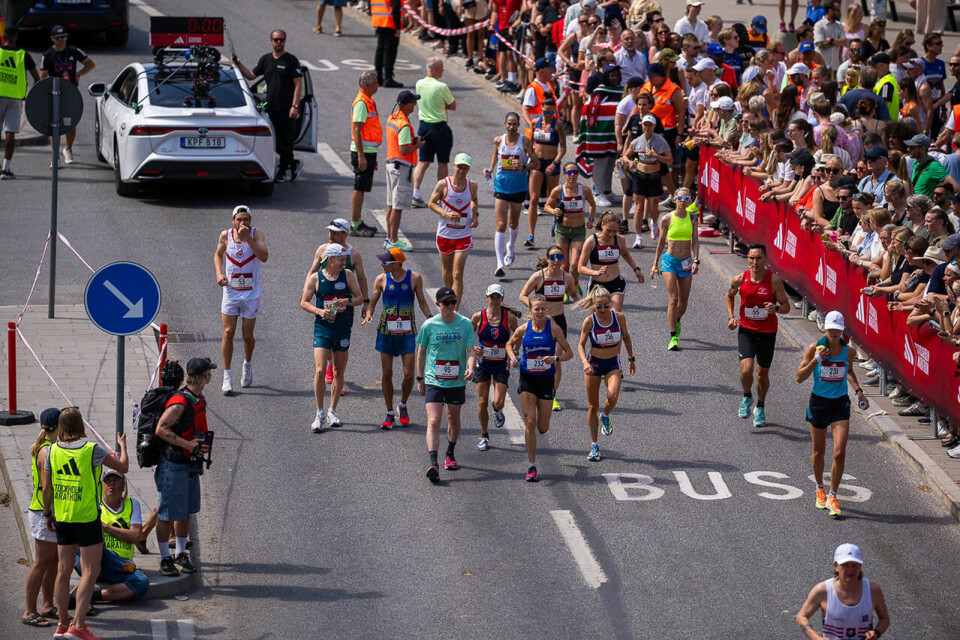 Stockholm Maraton: De norske løperne kveli-i-midten.jpg