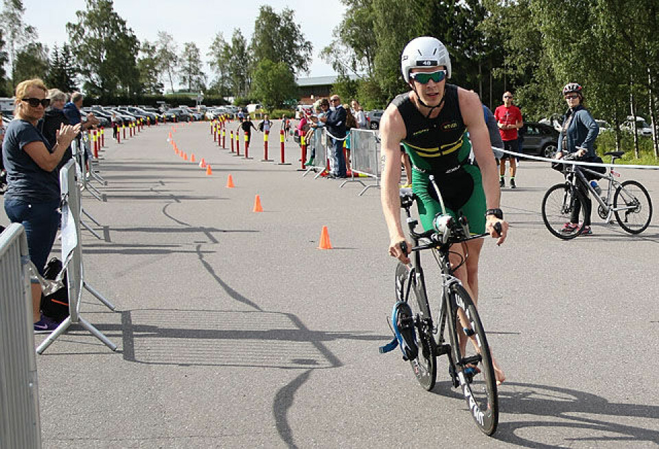 Halden og Moe vant folkefesten Oslo Triatlon Sondre_Halden_sykkel_IMG_9858.jpg