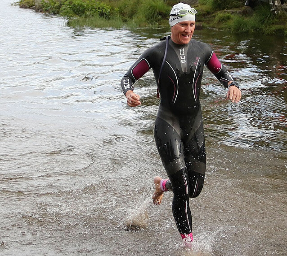 Halden og Moe vant folkefesten Oslo Triatlon Mette_Pettersen_Moe_nr2_opp_av_vannet_IMG_9691.jpg