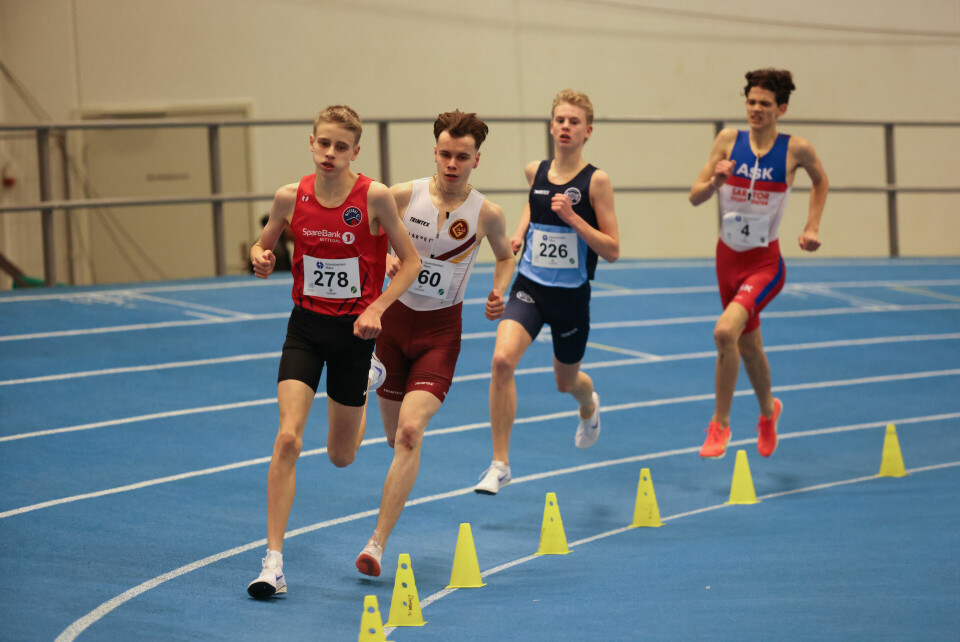 Den mest spennende duellen så vi i 17-årsklassen, der Martin Sølvberg Tjelle (278) tok en stor drajobb i tet, foran Christian Magnus Lothe Hitland. (160) (Foto: Martin Hauge-Nilsen) Den mest spennende duellen så vi i 17-årsklassen, der Martin Sølvberg Tjelle tok en stor drajobb i tet, foran Christian Magnus Lothe Hitland. (Foto: Martin Hauge-Nilsen)