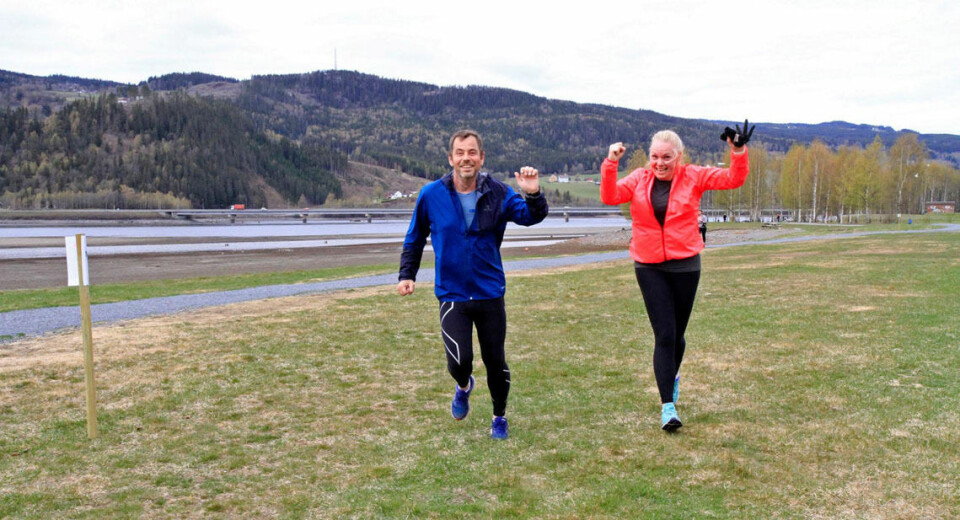 Knallstart for det virtuelle Strandtorgetløpet på Lillehammer 04 Are Skurdal og Siv Anita Holsether.jpg