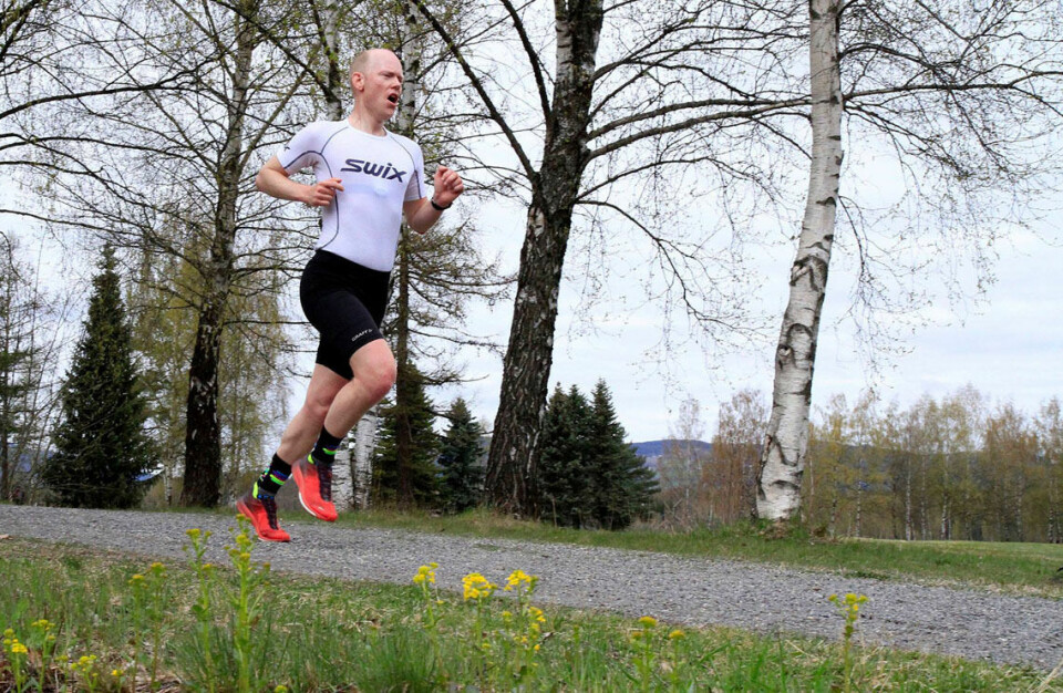 Knallstart for det virtuelle Strandtorgetløpet på Lillehammer 06 Øyvind Hasli fra Eina sporstklubb.jpg