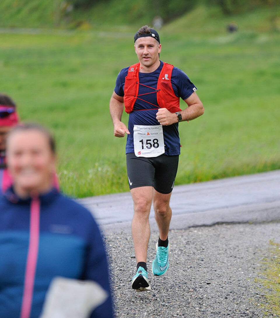 Kristina Fjelltveit Blindheim og Espen Kristiansen vant Bergen Fjell og FjordTur _DSC8928.jpg