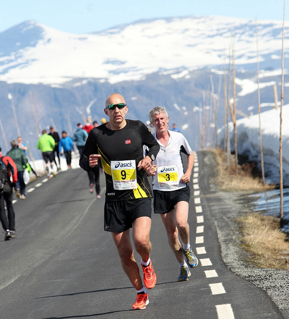 Fjellmaraton fra start til mål med 98 solskinnsbilder! Frants_Mohr_Ross_Wakelin_halvveis_A20G5331.jpg