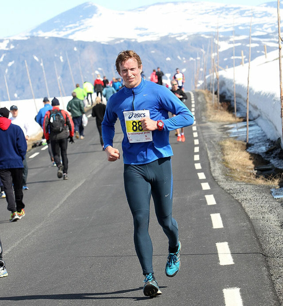 Fjellmaraton fra start til mål med 98 solskinnsbilder! Frank_Loeke_halvveis_A20G5322.jpg