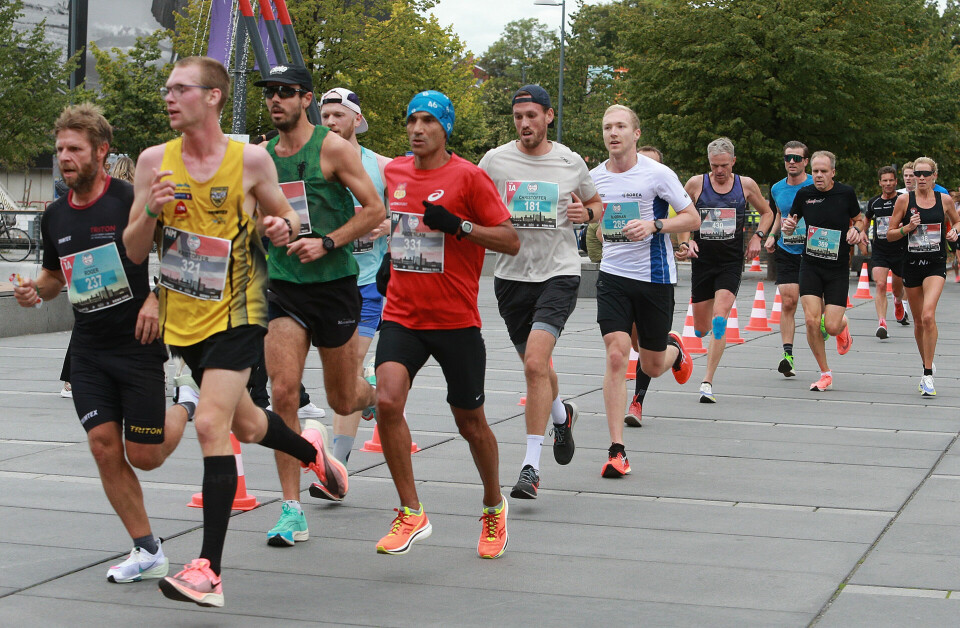 Mange aldersklassevinnere på halvmaraton i Oslo Tjuvholmen_Abdeslam_Naji_1_55-59_38Silje_Eklund_aarets_NM-vinner_maraton_nr1_40-44_333AZ3T7621.jpg