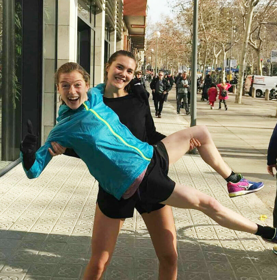 Mange sterke tider da 100 norske fullførte Barcelona Halvmaraton Barcelona_Halv_Hilde_Aders_og_Yngvild_Kaspersen.jpg