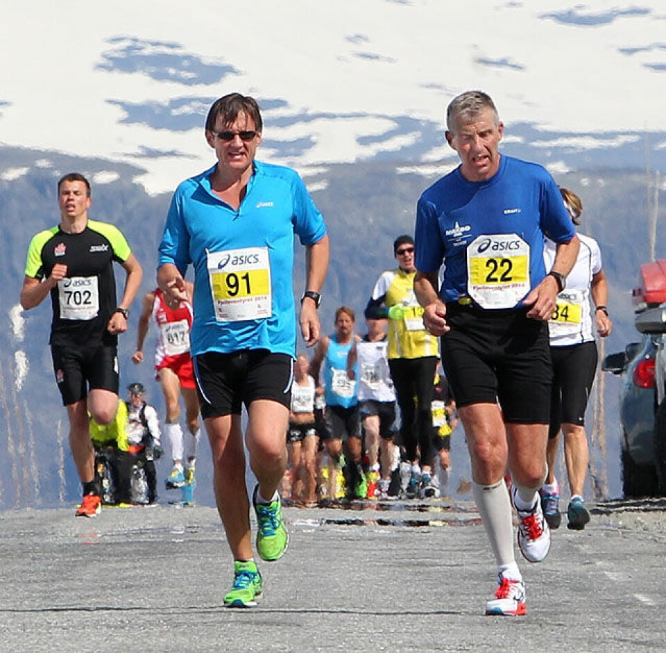 Fjellmaraton fra start til mål med 98 solskinnsbilder! Start_Halv_sluker_hel_A20G5728.jpg