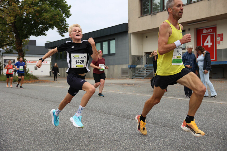 Senay Fissehatsion vant både 5 km og halvmaraton i Drammen bib-1426.jpg
