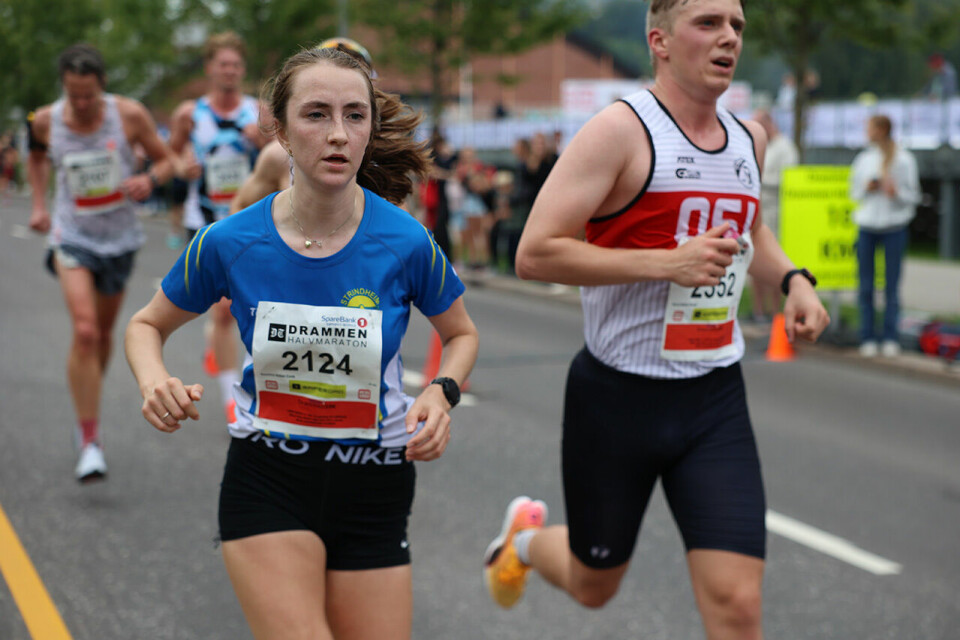 Senay Fissehatsion vant både 5 km og halvmaraton i Drammen kvinner-3plass.jpg