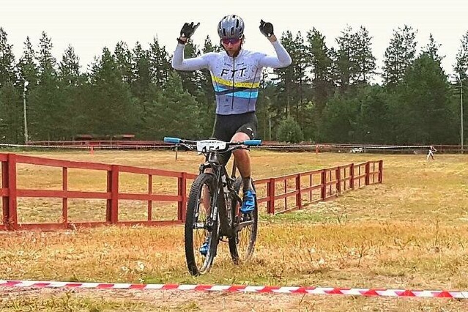 Otto Andreas Solberg kunne slippe jubelen løs for sin første seier i Elgtråkket. (Foto: Heidi Grønvold Bøe) Otto Andreas Solberg kunne slippe jubelen løs for sin første seier i Elgtråkket. (Foto: Heidi Grønvold Bøe)