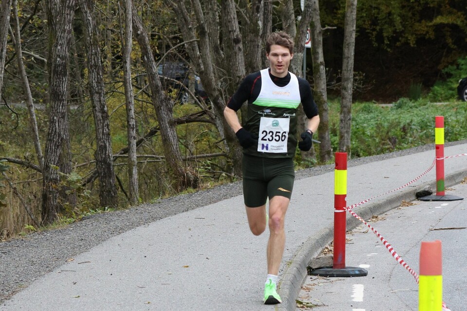 Tom Erling Kårbø vant Djupadalten for første gang i den 44. utgaven av løpet i Haugesund. (Foto: Dag Egil Eliassen, fra arrangøren sin Facebookside). Tom Erling Kårbø vant Djupadalten for første gang i den 44. utgaven av løpet i Haugesund. (Foto: Dag Egil Eliassen, fra arrangøren sin Facebookside).