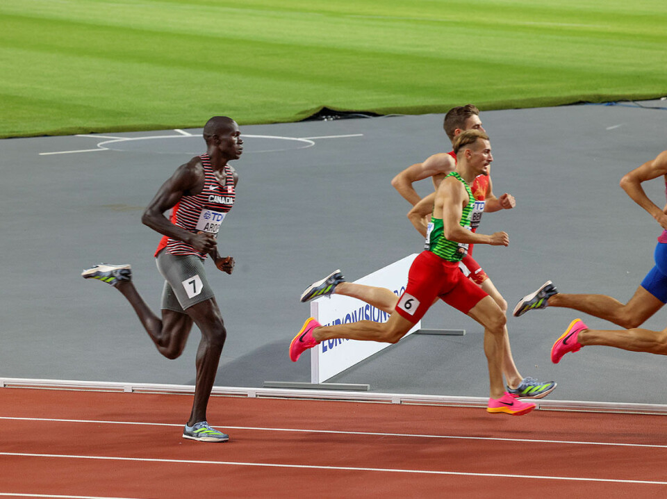 Lett og elegant seier for canadiske Marco Arop på 800 m 1U9A6460__Arop-sist-etter_første_runde.jpg