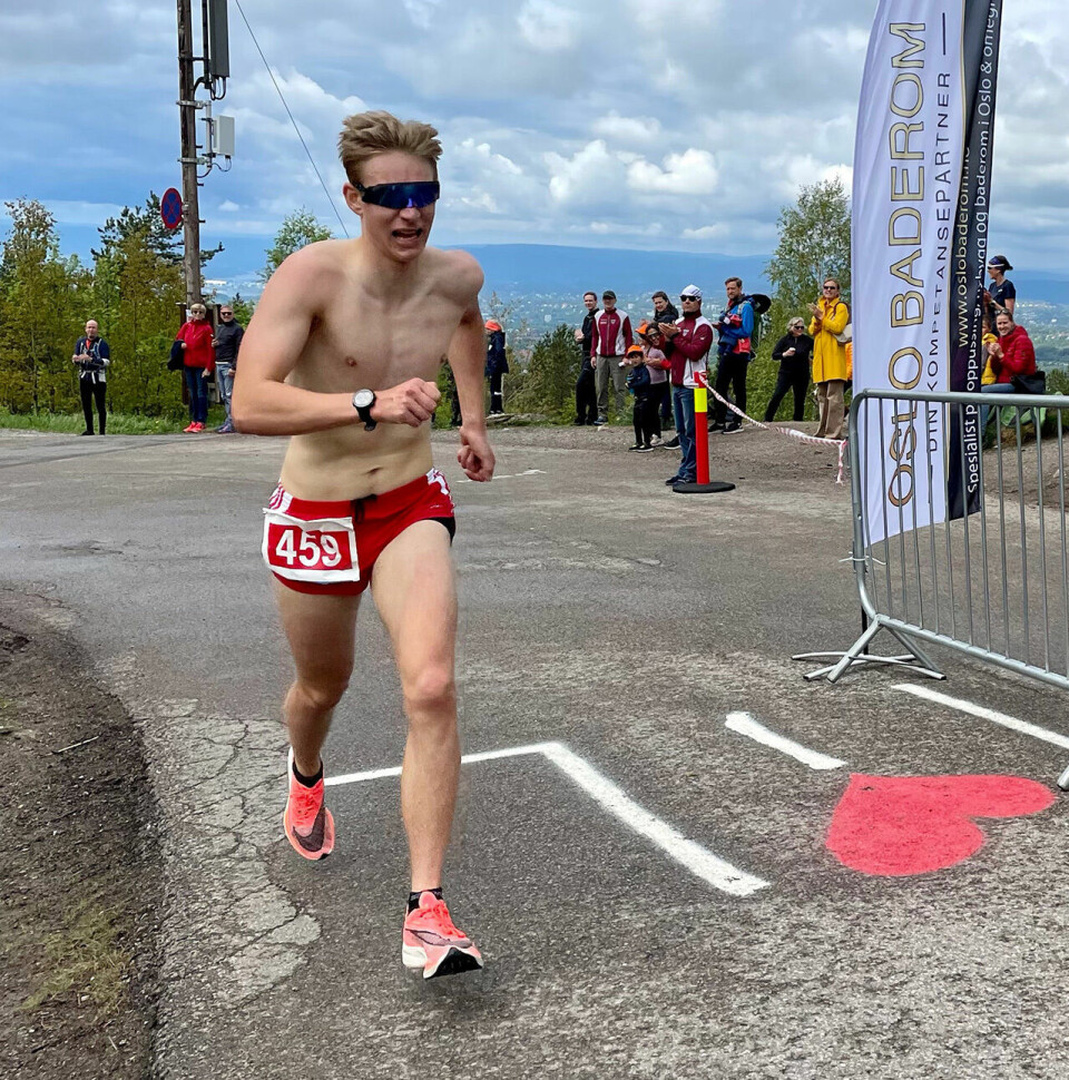 Seier til Færø og Bersagel i Grefsenkollen Opp menn3.jpg