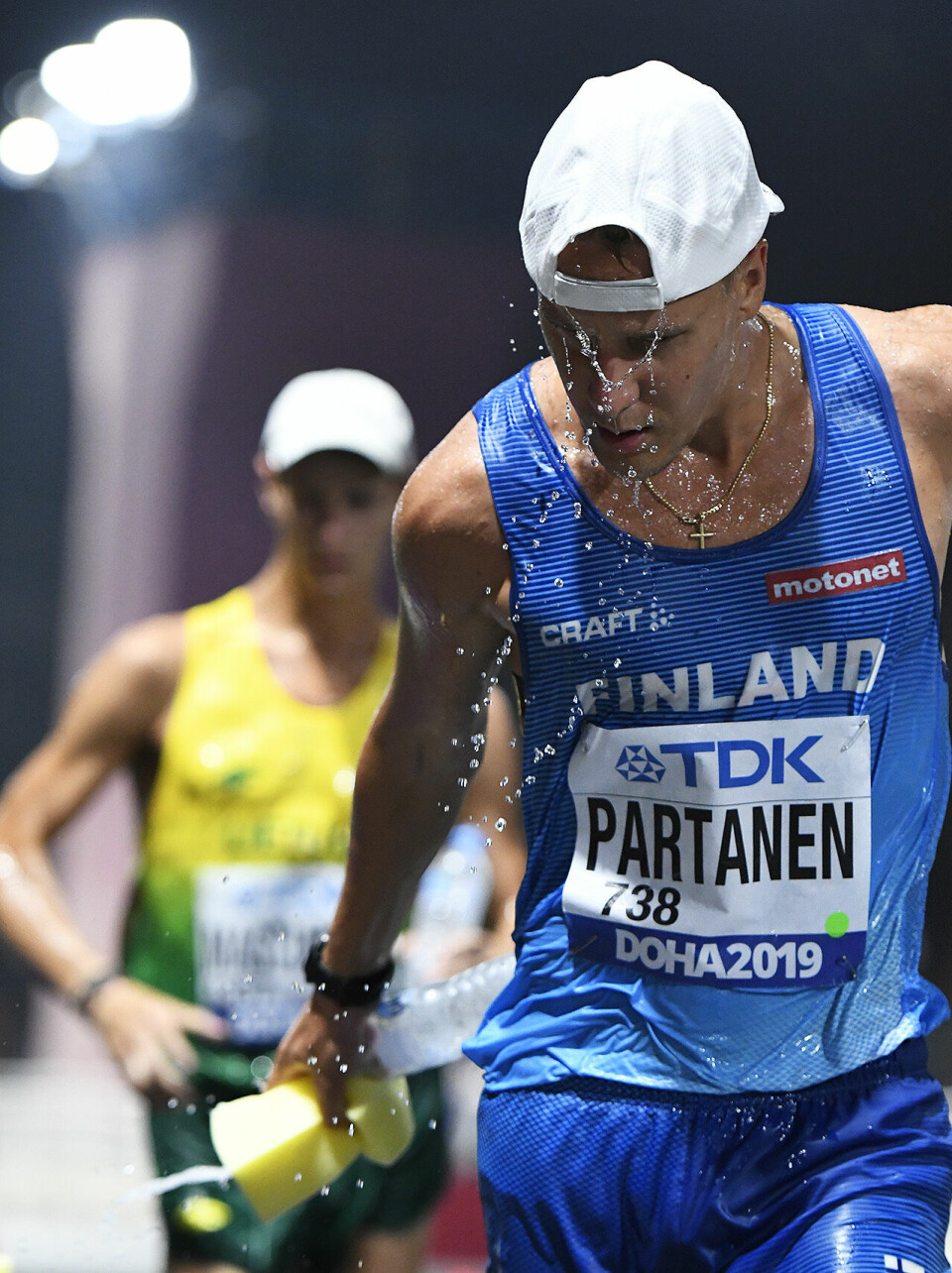 Fire advarsler og disk på kappgjenger Håvard Haukenes kappgang-menn-veli-matti-partanen-finland_50D9935.jpg