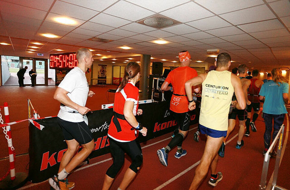 Taranger og Falk vant nok en gang NM 24-timers på Bislett Stemningsbilde_passering_start_AZ3T1395.jpg