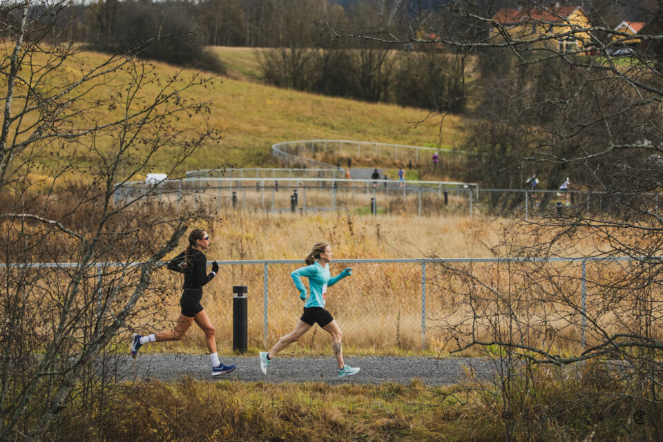 Heidi Pharo og Frode Stenberg vant Lørenskogløpet og KM Halvmaraton 4965-Sikksakk_elvestien (1280x853).jpg