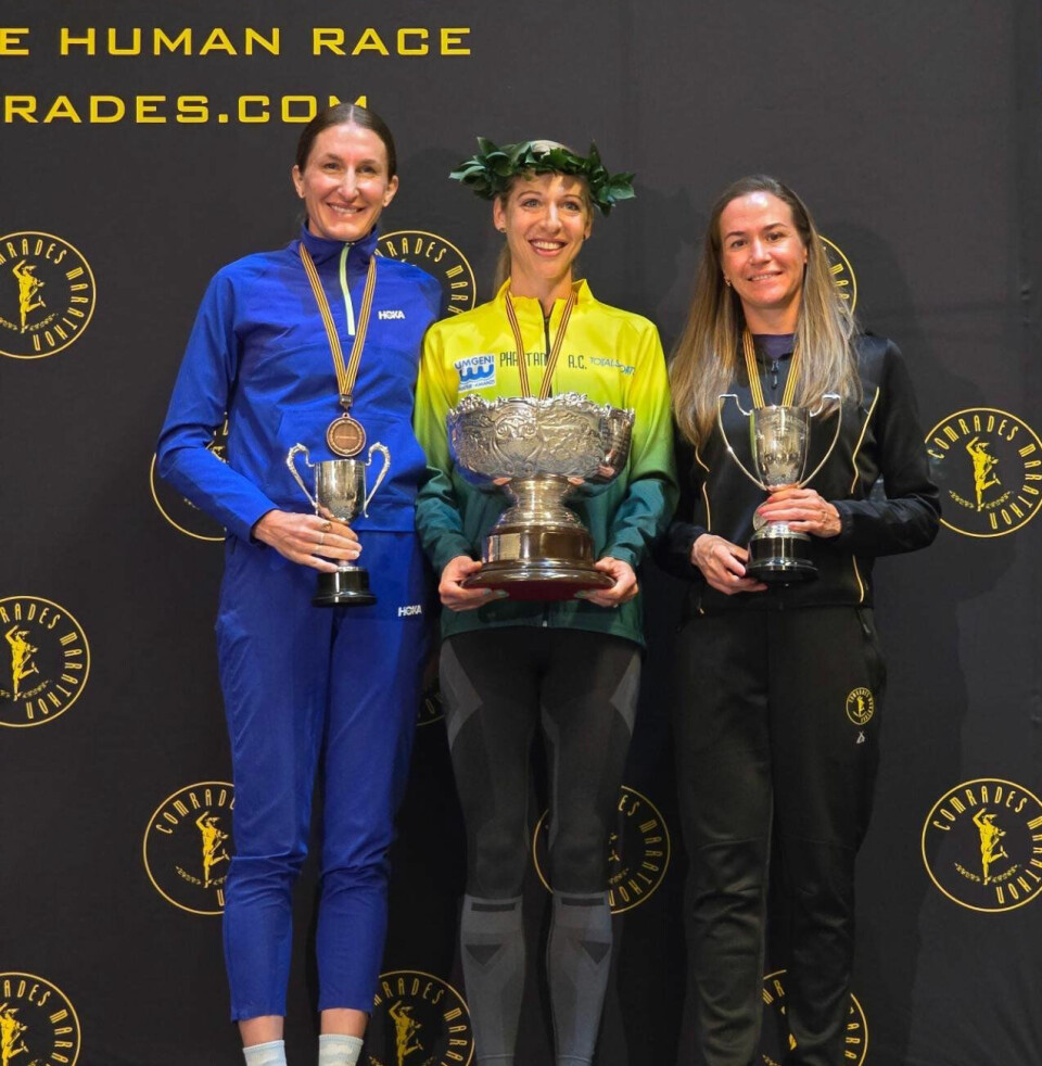 Løyperekord i Comrades Marathon – én nordmann fullførte ultraklassikeren Kvinnepallen.jpg