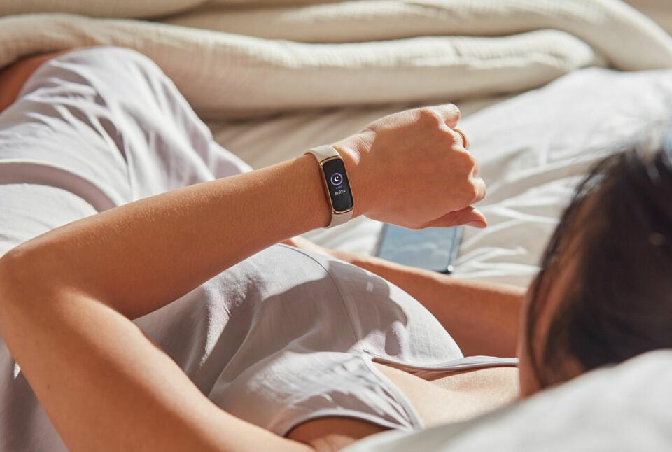 54 prosent av de som har smartklokke bruker den til å følge med på søvnmønsteret sitt. (Foto: Fitbit) 54 prosent av de som har smartklokke bruker den til å følge med på søvnmønsteret sitt. (Foto: Fitbit)