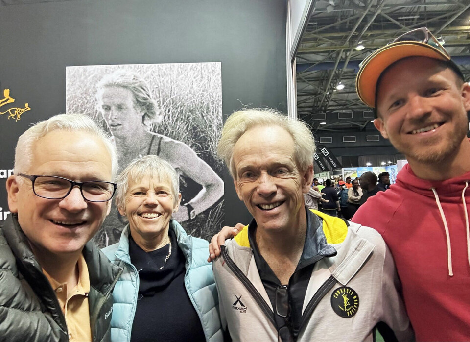 Løyperekord i Comrades Marathon – én nordmann fullførte ultraklassikeren Ole-Arne-Eiksund-Bruce-Fordyce-Gail-og-Robert-Hurry.jpg