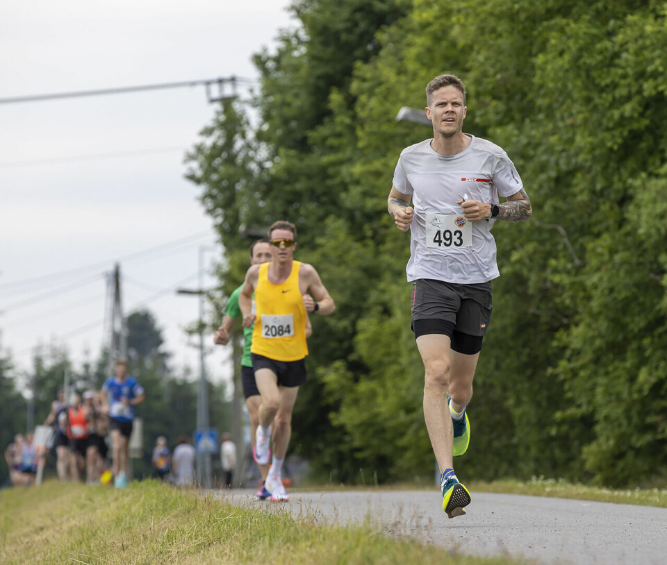 Ca. 30 prosent satte pers på 5, 10 eller 21,1 km i Perseløpet Alexander-Stavik.jpg
