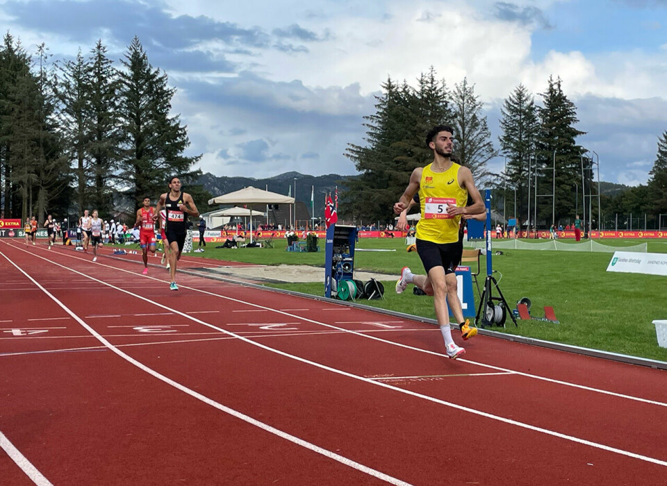 Ibrahim Buras og Andreas Fjeld Halvorsen vant 1500 meter under Junior-NM 1500m MU23 buras-i-tet.jpg