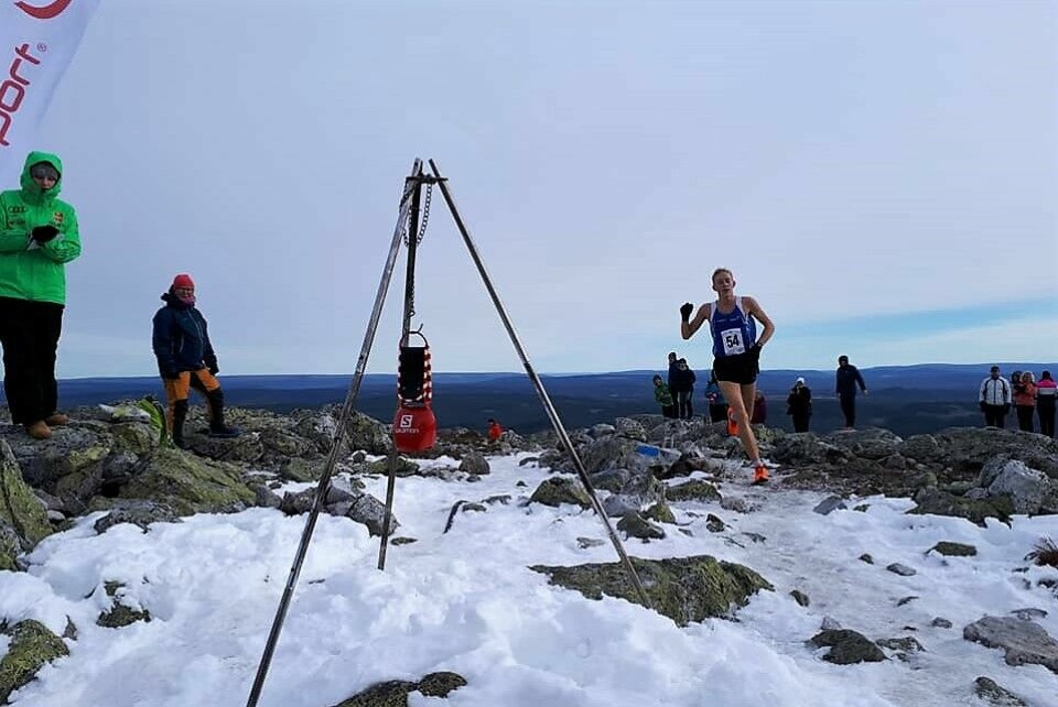 Even Brøndbo Dahl kan trygt juble for seier på toppen av Trysilfjellet. (Foto: Bjørn Burås) Even Brøndbo Dahl kan trygt juble for seier på toppen av Trysilfjellet. (Foto: Bjørn Burås)