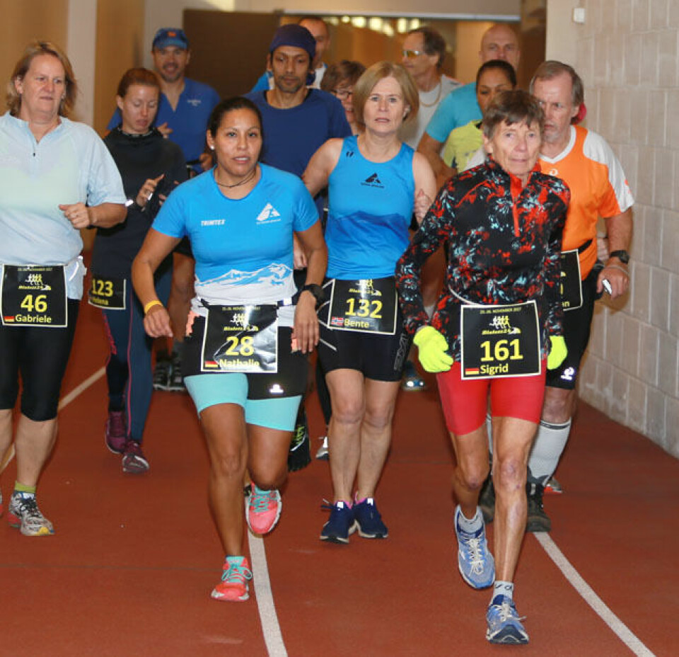 Taranger og Falk vant nok en gang NM 24-timers på Bislett Natalie_Puaschitz_Bente_Nordanger_Sigrid_Eichner_runde1_AZ3T1173.jpg