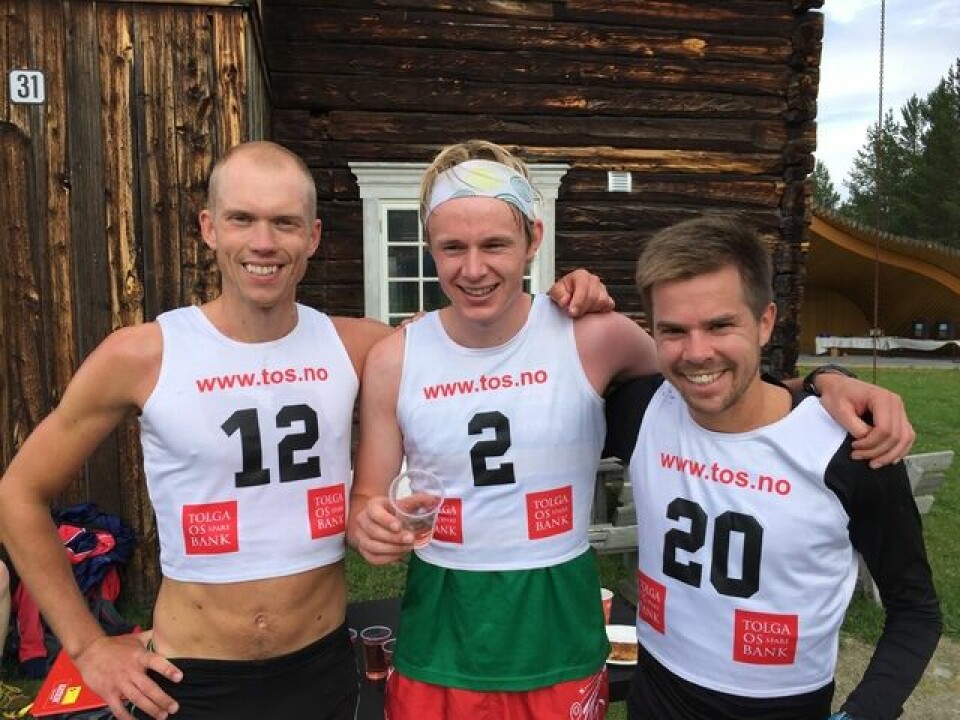 Trioen som gjorde unna den nye Hummelfjelldilten under timen (fra v.) Hågen Urseth, Jon Aukrust Osmoen og Vegard Ølstad. (Foto: Pål-Erik Langøigjelten) Trioen som gjorde unna den nye Hummelfjelldilten under timen (fra v.) Hågen Urseth, Jon Aukrust Osmoen og Vegard Ølstad. (Foto: Pål-Erik Langøigjelten)