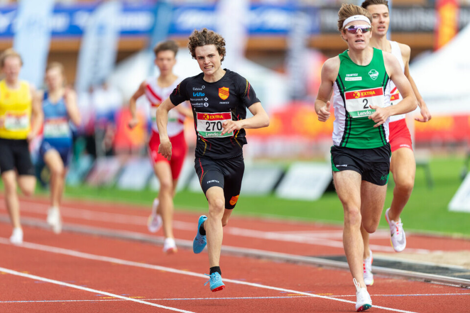 Forhåndsfavorittene greit videre på 800 m for menn 800mfors¢k3-m-Ole-Jakob-H.-Solbu.jpg