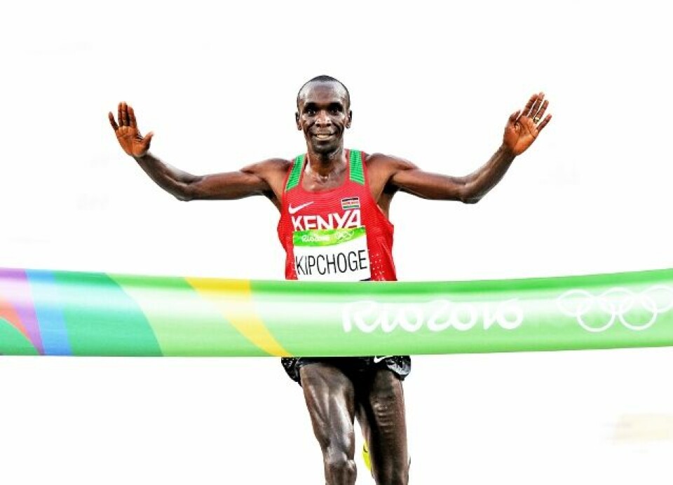 Sterk 19. plass til Sondre Nordstad Moen på maraton i OL Kipchoge_wins_foto-Mark_Shearman (640x461).jpg