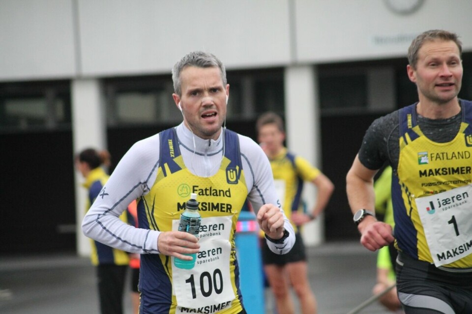 Jarle Risa løp de første rundene på stafetten for Undheims herrelag samtidig som det var innledningen på hans maratonløp. (Foto: Ingolf Dale) Jarle Risa løp de første rundene på stafetten for Undheims herrelag samtidig som det var innledningen på hans maratonløp. (Foto: Ingolf Dale)